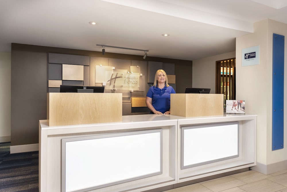 Holiday Inn Express Hotel & Suites Durant by IHG - photo 2
