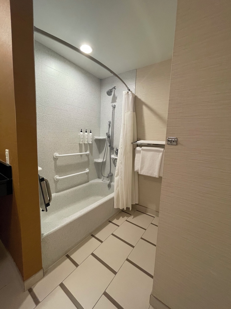 Fairfield Inn & Suites Athens - photo 22