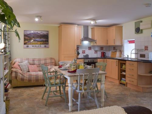 The Granary — 4-Star Luxury Hotel in Carmarthen, United Kingdom