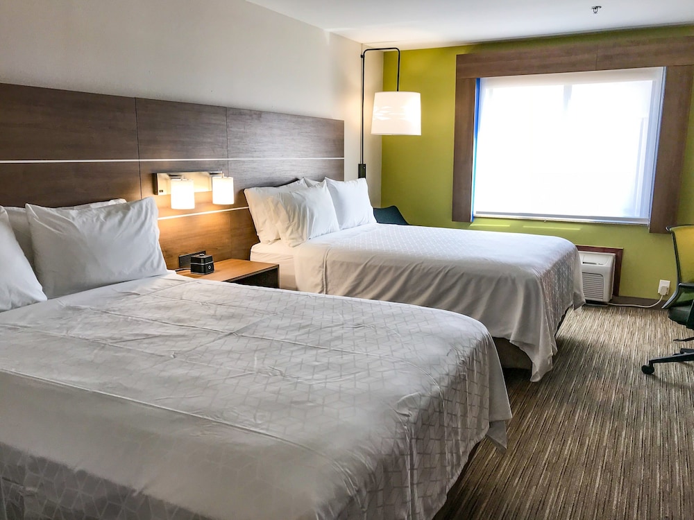 Holiday Inn Express & Suites Lubbock West by IHG - photo 7