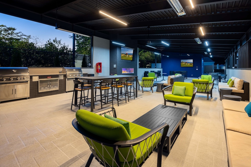 Hampton Inn & Suites Alpharetta Roswell - photo 67