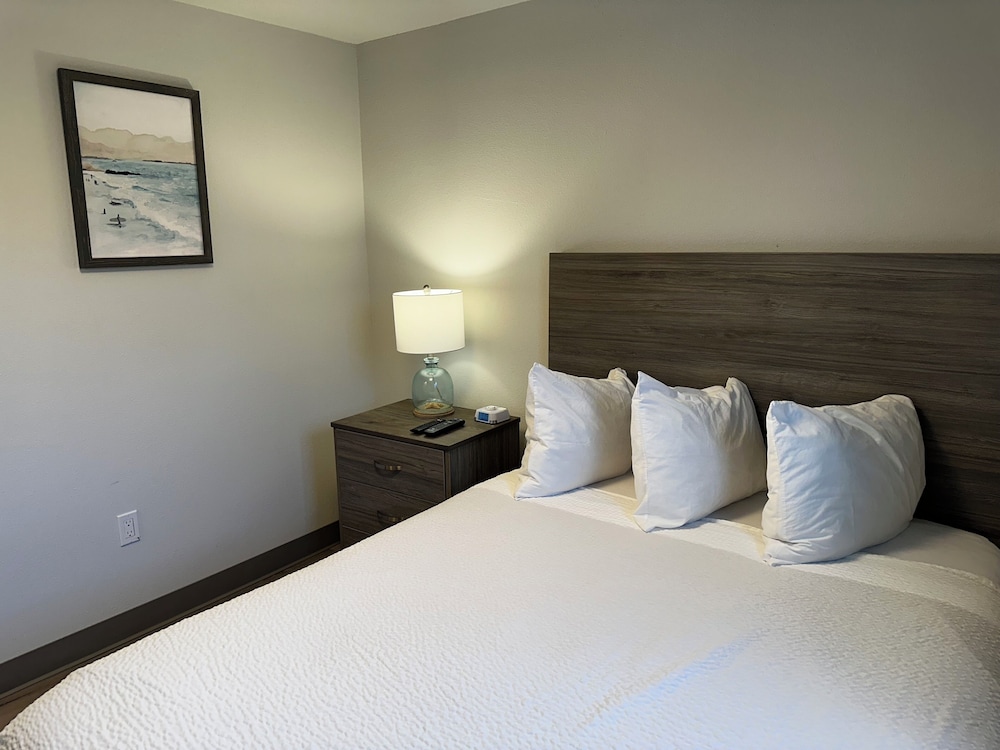 West Beach Suites - photo 14
