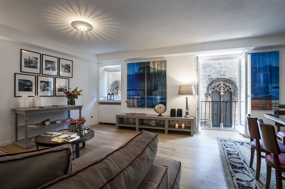 Bb 22 Palace in Palermo, Italy