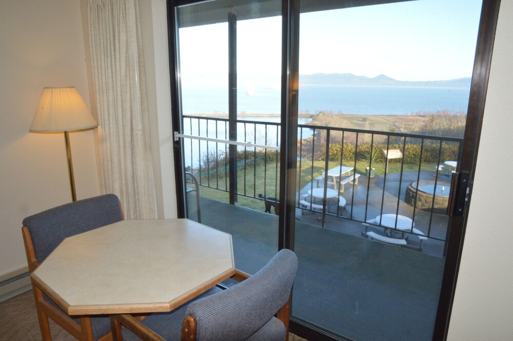 Astoria Crest Motel - photo 101