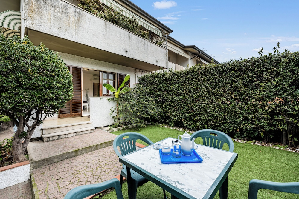 Casa al Ponte dei Marmi few KM to sea — 4-Star Luxury Hotel in Seravezza, Italy