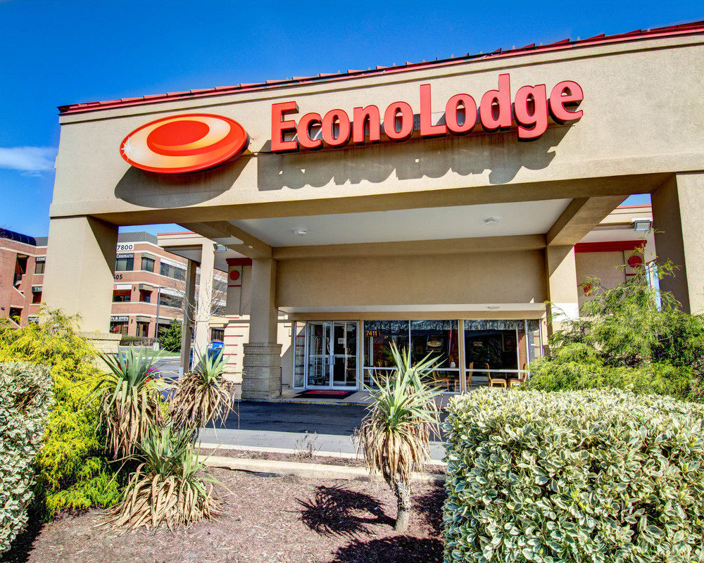 Econo Lodge Takoma Park - photo 9