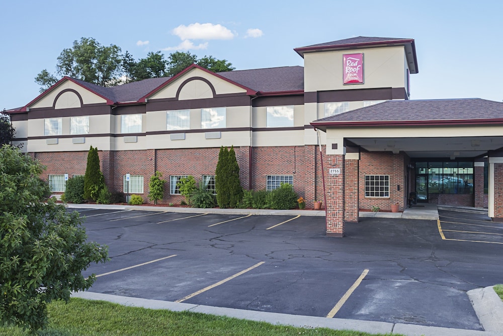 Red Roof Inn & Suites Lake Orion Auburn Hills - photo 24
