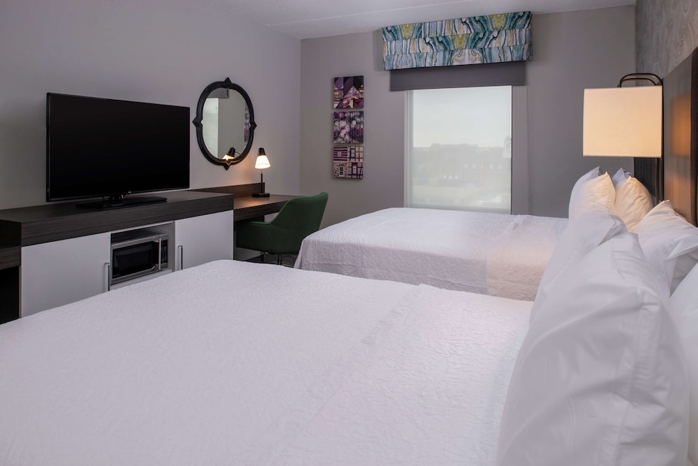 Hampton Inn & Suites Winston Salem Downtown - photo 23