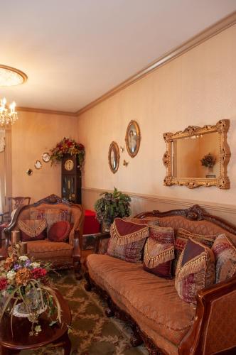 The Historic Wolf Hotel - photo 15