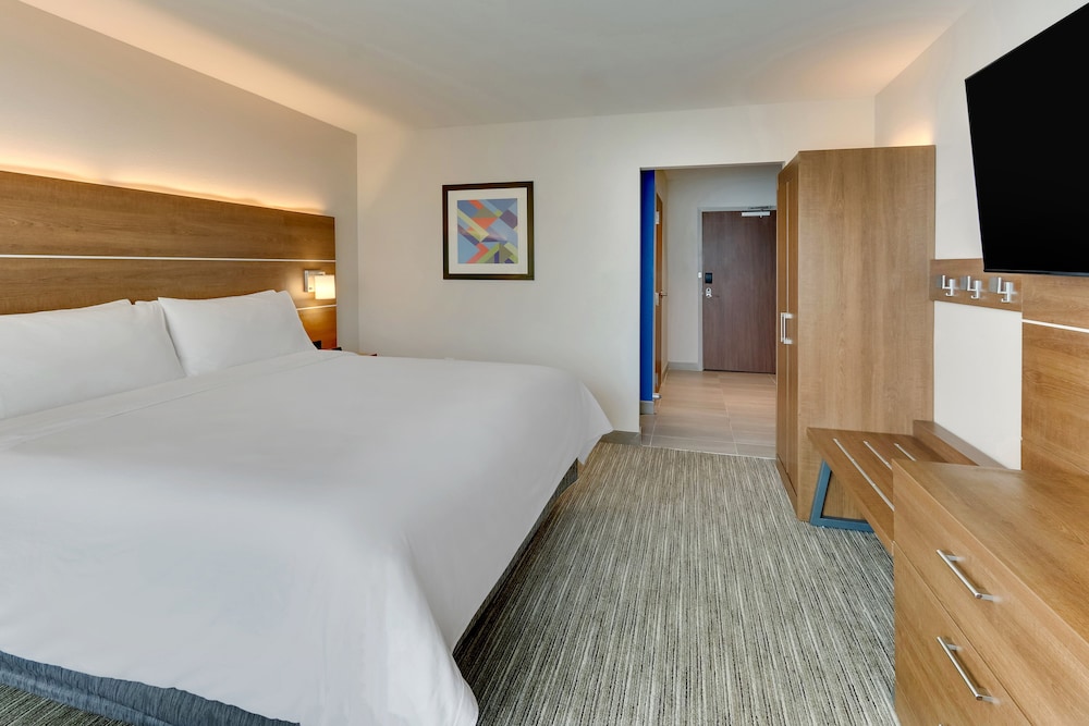 Holiday Inn Express & Suites Dawsonville by IHG - photo 31