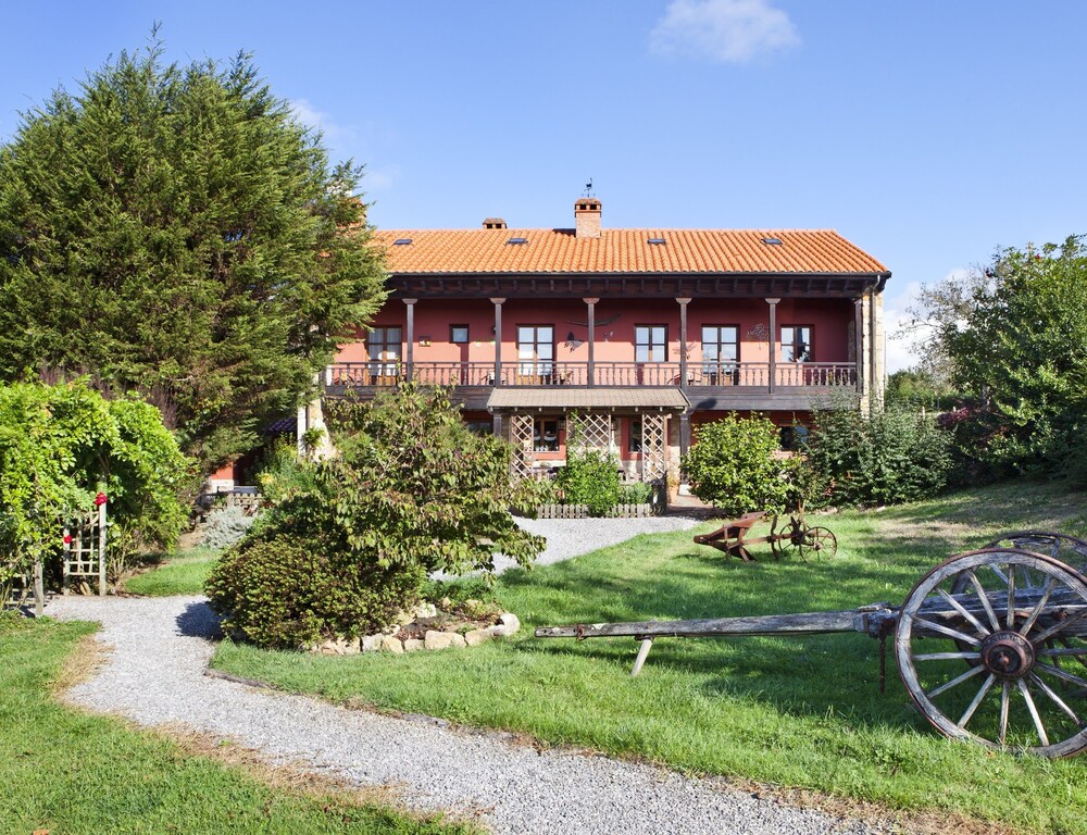 El Pedrueco Turismo Rural — hotel in Nava