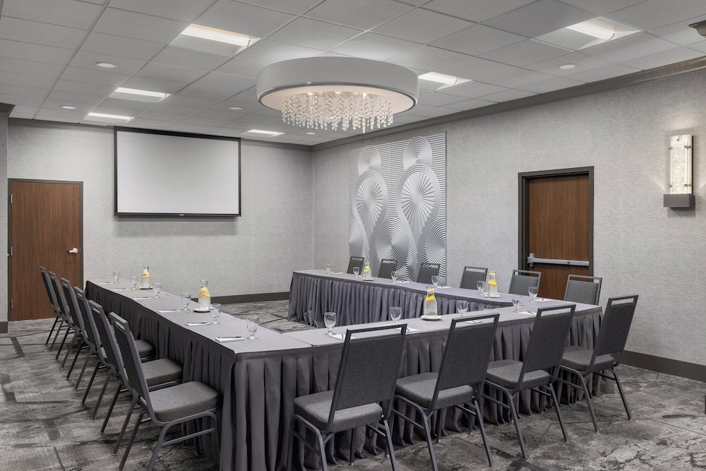 Holiday Inn Coralville Iowa City by IHG - photo 41