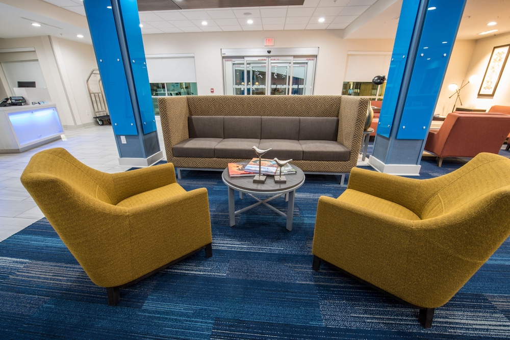 Holiday Inn Express & Suites Lake Charles South Casino Area by IHG - photo 12