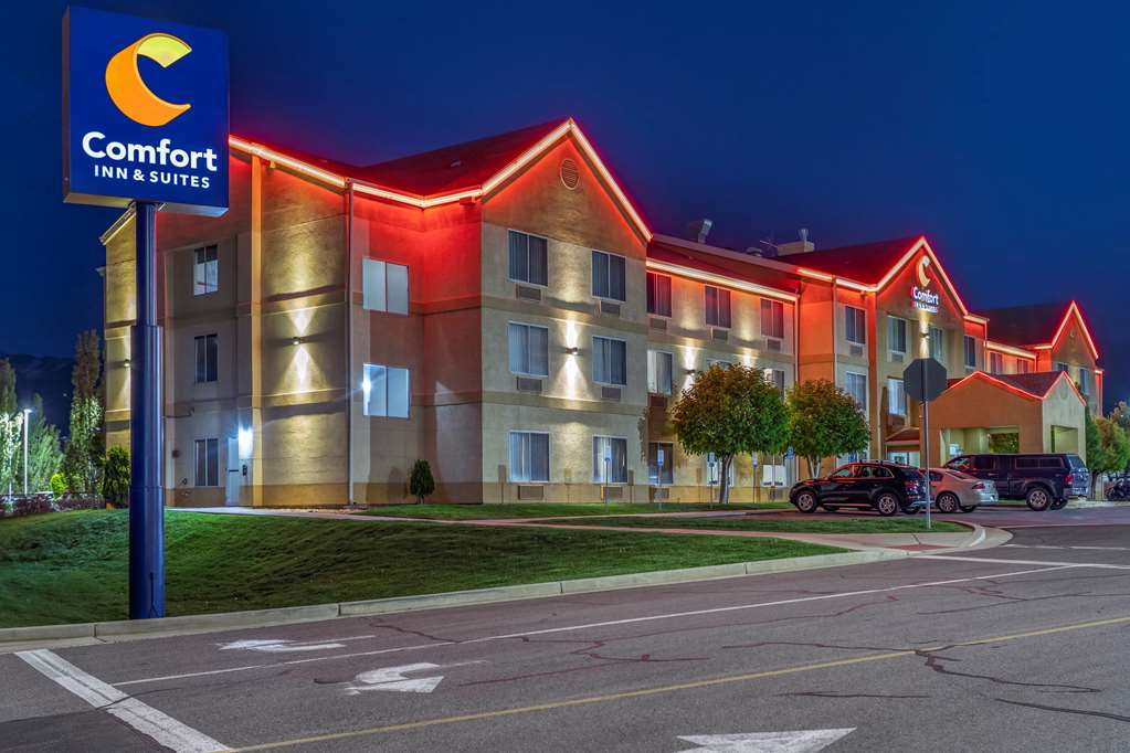 Comfort Inn & Suites Woods Cross Salt Lake City North pet-friendly hotel Bountiful