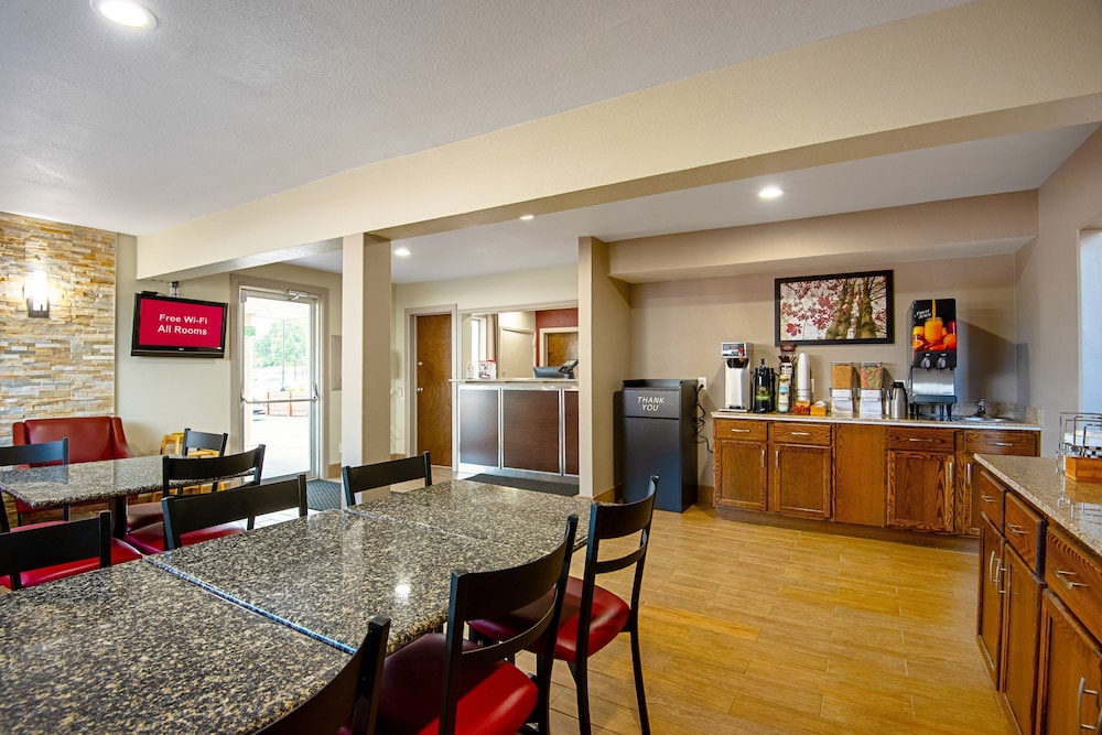 Red Roof Inn Cameron - photo 24