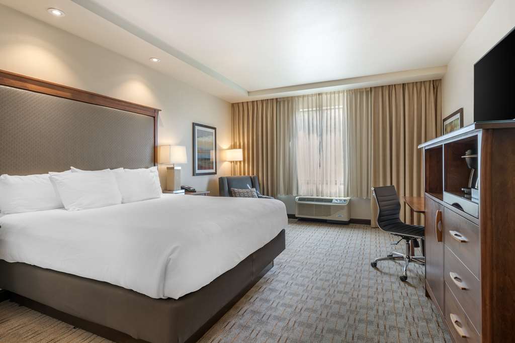 Best Western Premier Boulder Falls Inn - photo 28