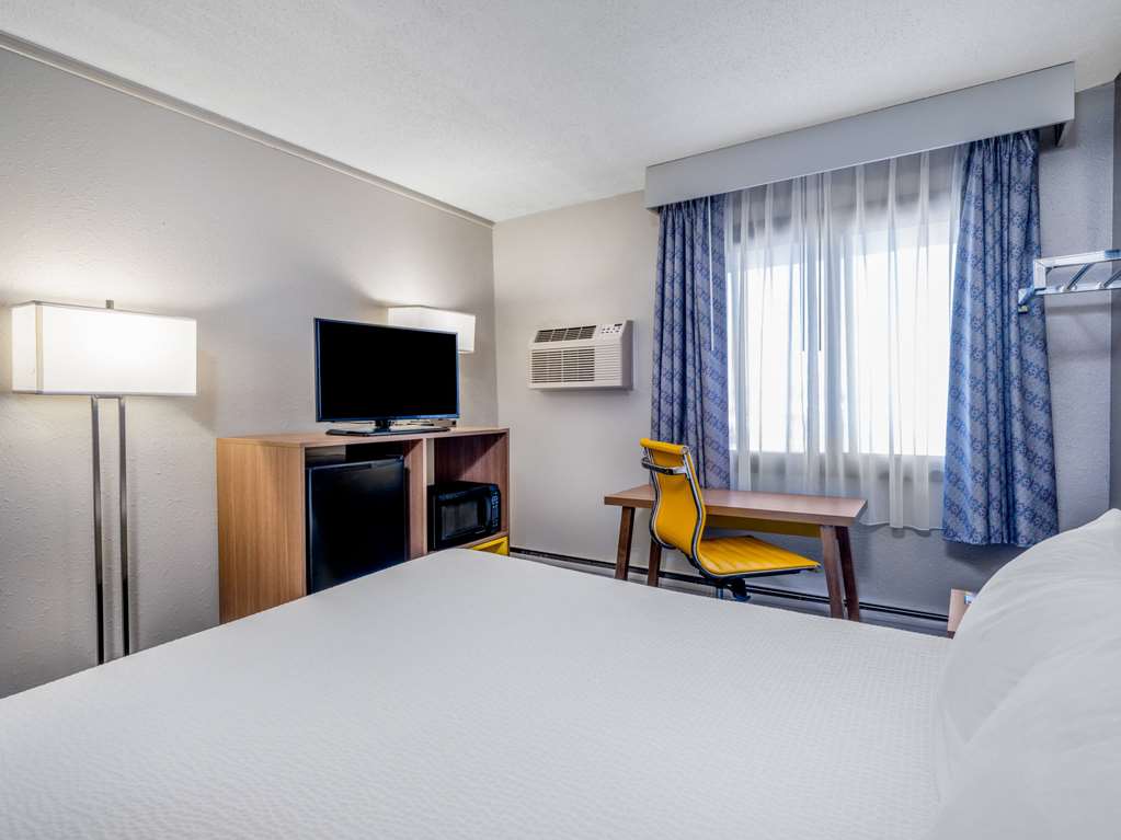 Days Inn by Wyndham Sioux Falls Airport - photo 20