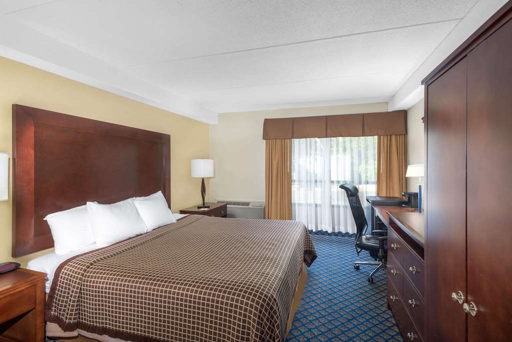 Days Inn by Wyndham Geneva Finger Lakes - photo 13