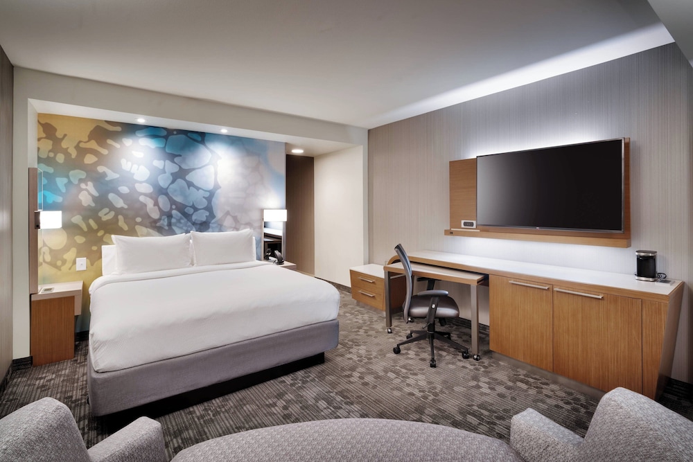 Courtyard by Marriott Atlanta Duluth Downtown - photo 12