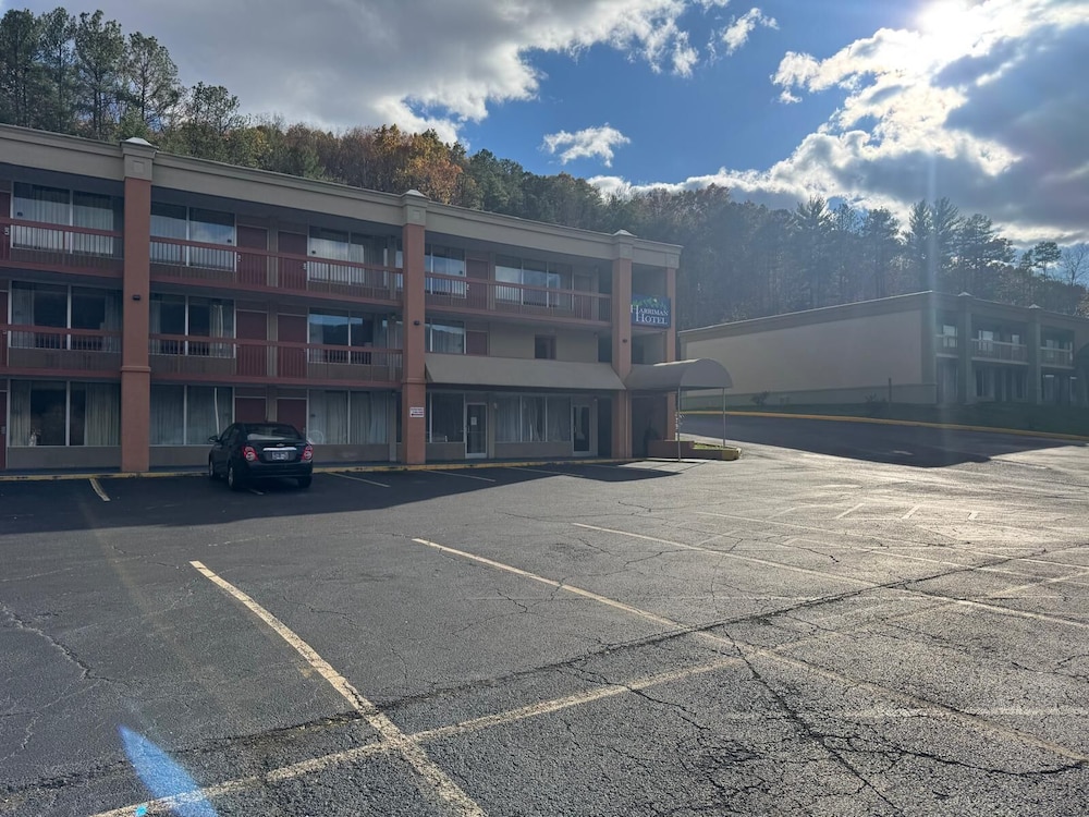 OYO Hotel Harriman near I 40 - photo 41
