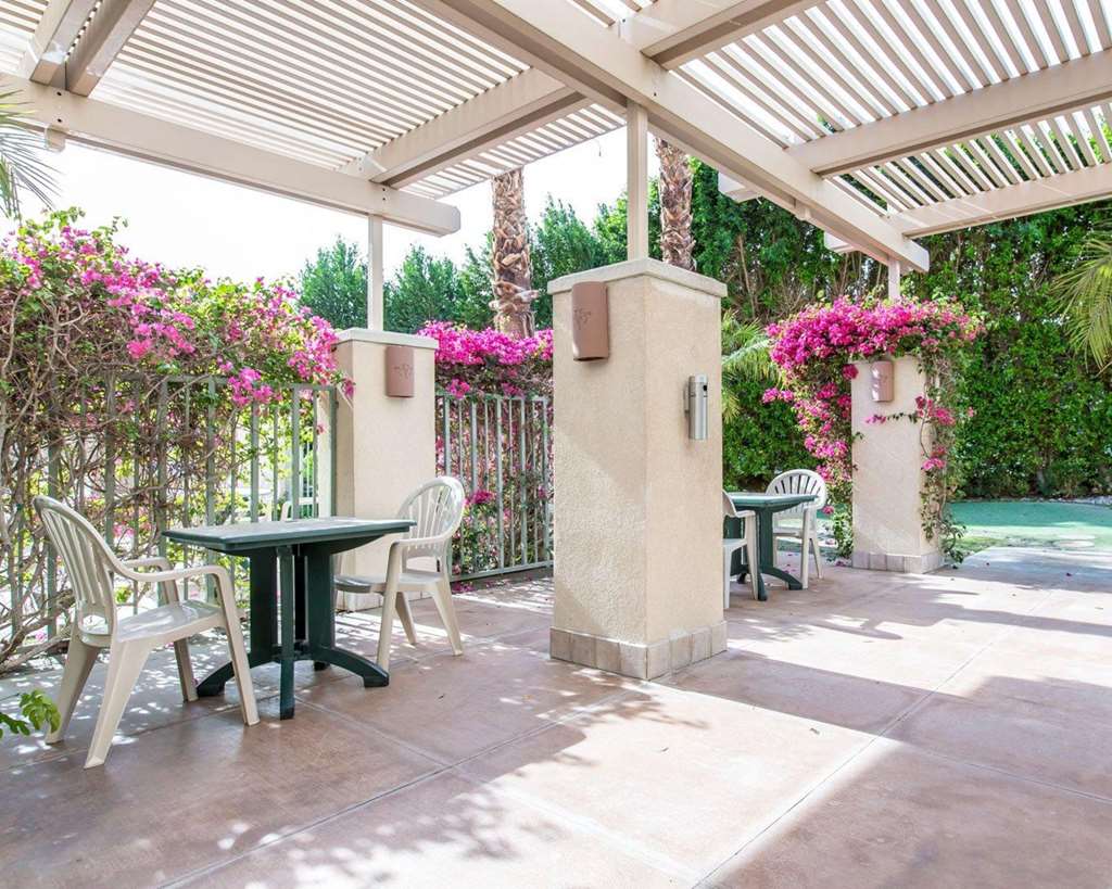 Comfort Suites Palm Desert I 10 - featured photo