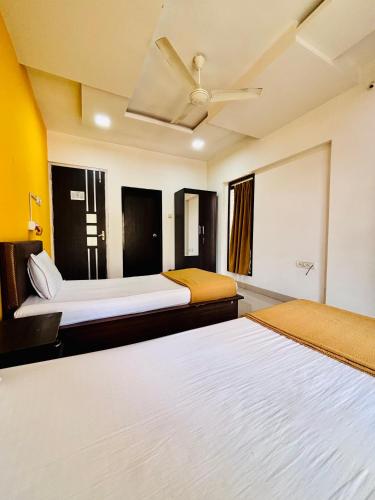 Hsquare Malad Elegant Service Apartment
