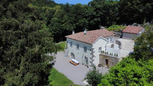 Villa Stancija Kavali stone house Zvoneća Opatija — 4-Star Luxury Hotel in Opatija, Croatia