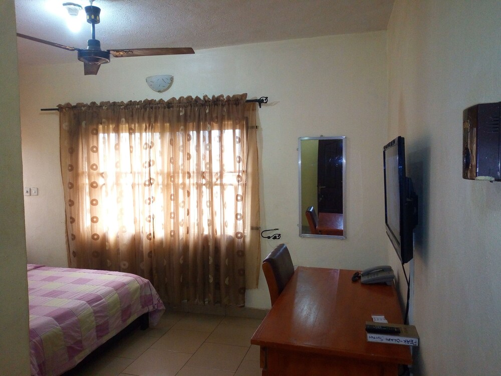 Peak Olam Suites — Abeokuta — photo 4