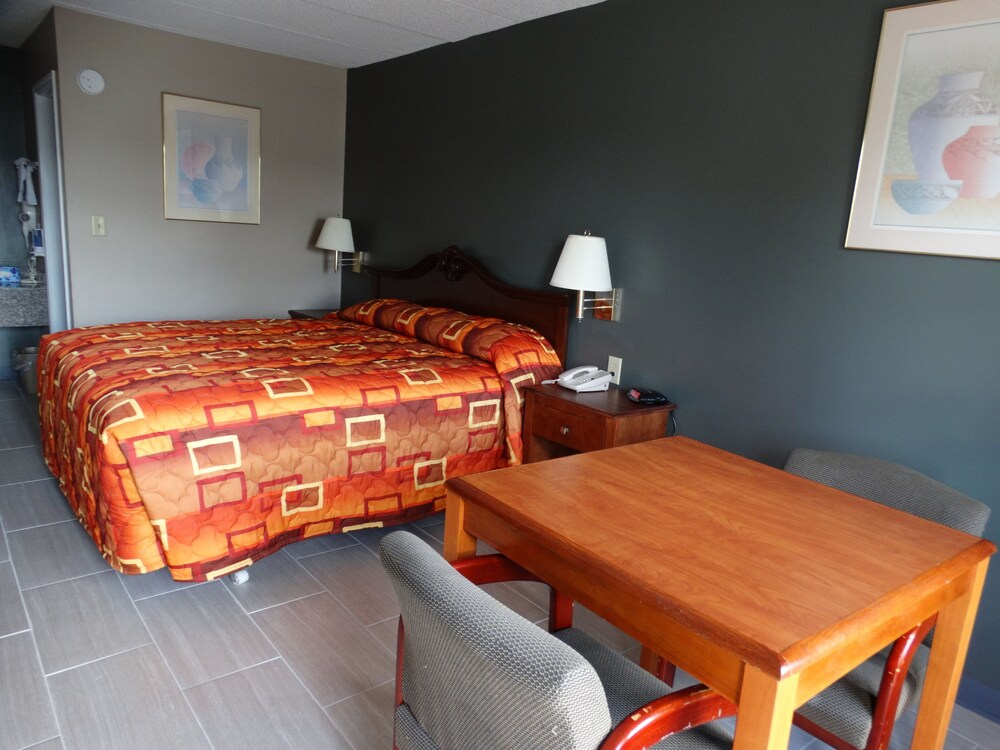 Deerfield Inn - photo 7