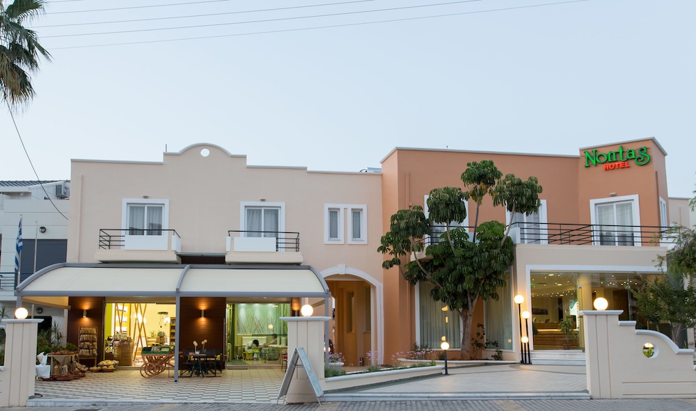Nontas Aparthotel - last minute hotel in Chania