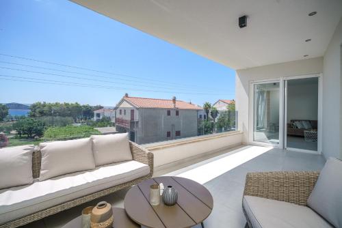 Apartment Figtree Vodice — 4-Star Luxury Hotel in Vodice, Croatia