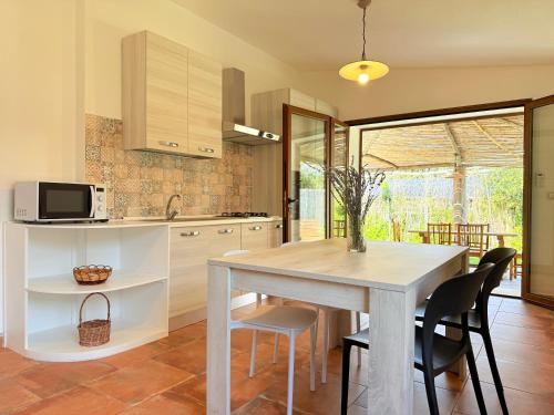 Il Glicine Appartamenti a 4 chilometri dal mare di Orosei in Orosei, Italy