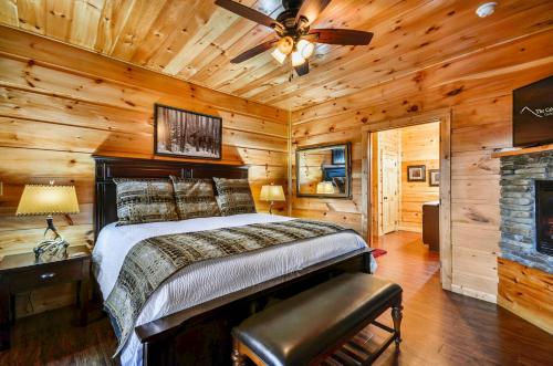 Foxwood Mansion Cabin — 4-Star Luxury Hotel in Sevierville, United States