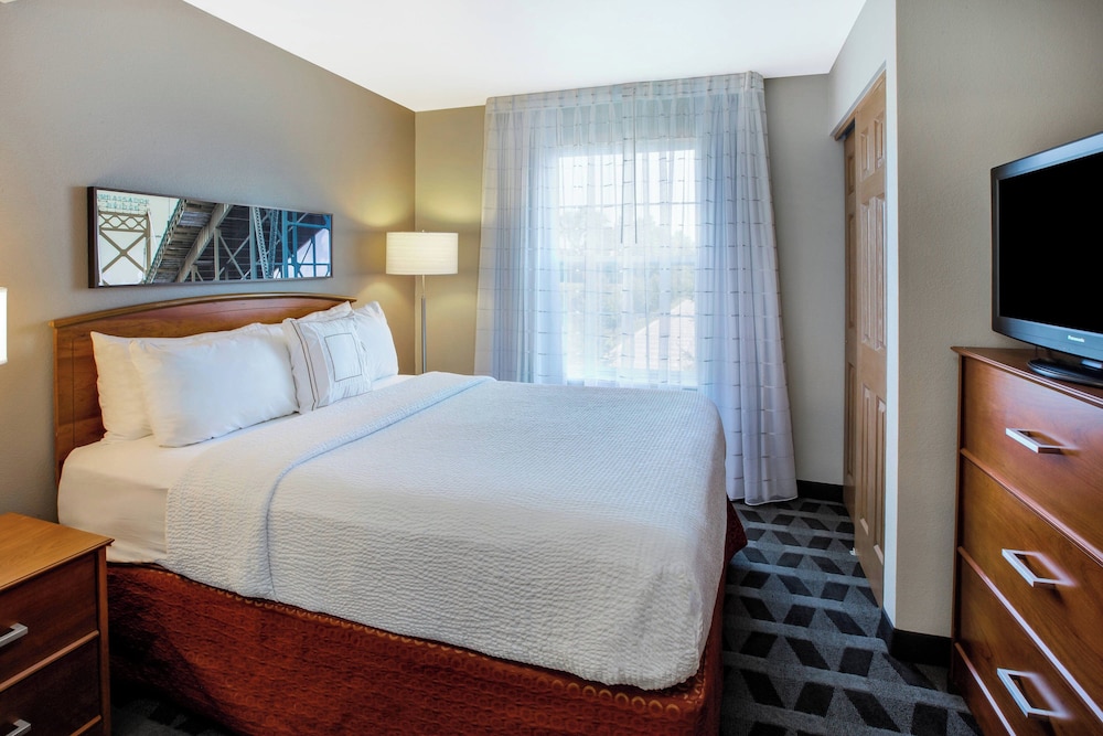 Towneplace Suites By Marriott Detroit Livonia - photo 7