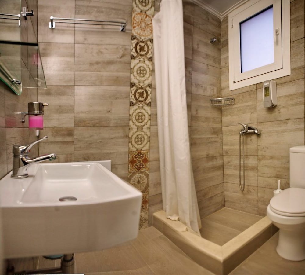 Victoria Studios - last minute hotel in Mytilene