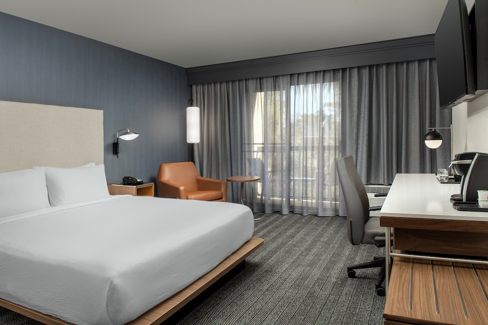 Courtyard by Marriott San Diego Carlsbad - photo 15