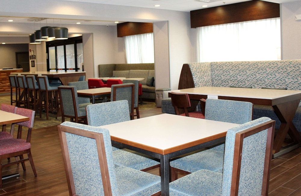 Hampton Inn Lexington NC - photo 5