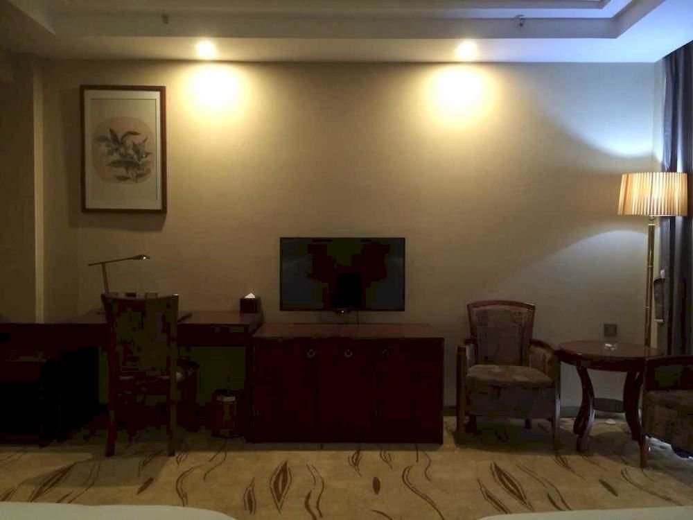 Shenzhen Shengshi Holiday Hotel — 4-Star Luxury Hotel in Shenzhen, People's Republic of China