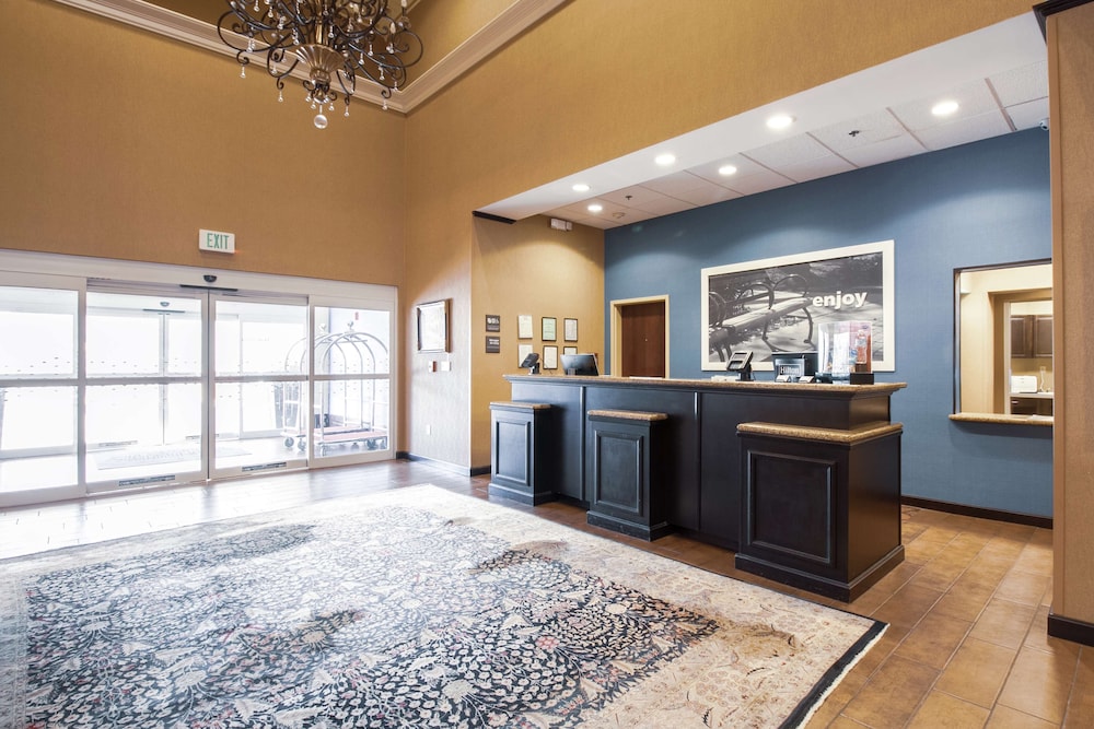 Hampton Inn & Suites Huntsville Hampton Cove - photo 9