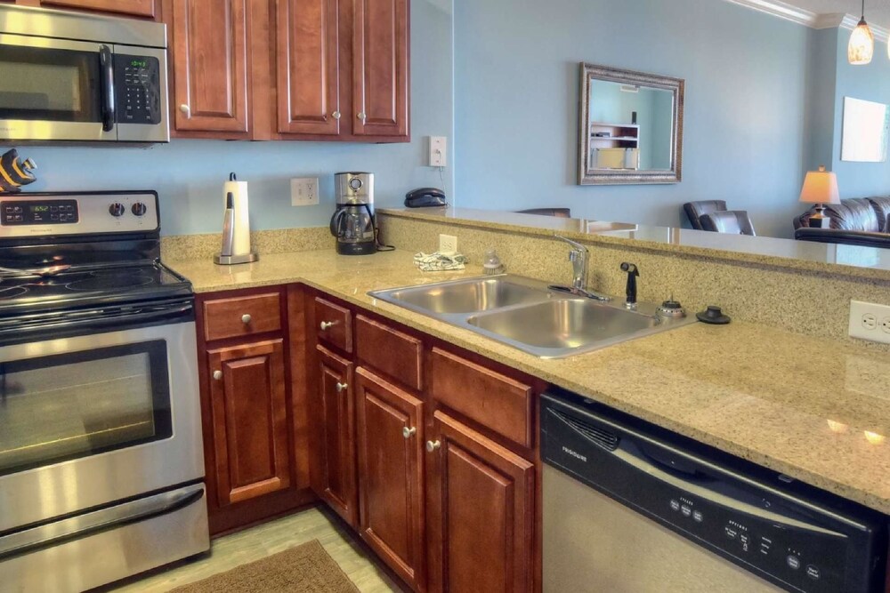 1306 Tropic Winds Resort - photo 12