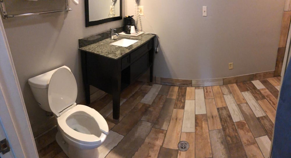 Deerfield Inn & Suites - photo 30