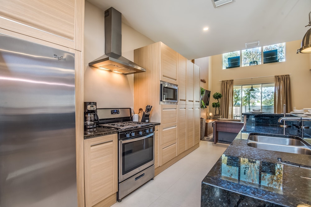 Magic Village Resort 4 Bdrm Townhome - photo 24
