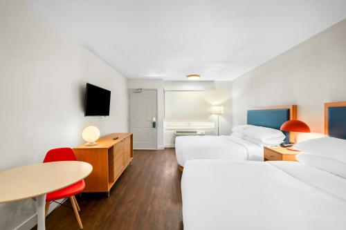 Signature Indio I 10 Coachella Valley by Sonesta - photo 38