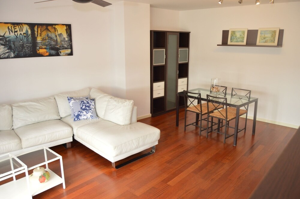 Tarragonasuites 15 Ernest Vilches 6bd — Tarragona