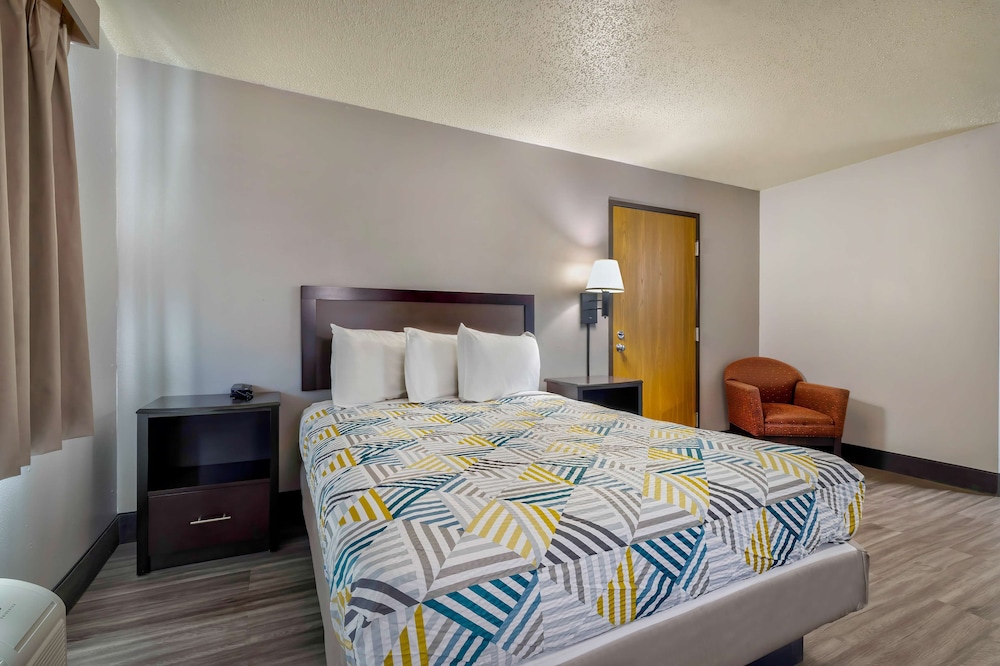 Motel 6 Stuart IA - photo 14