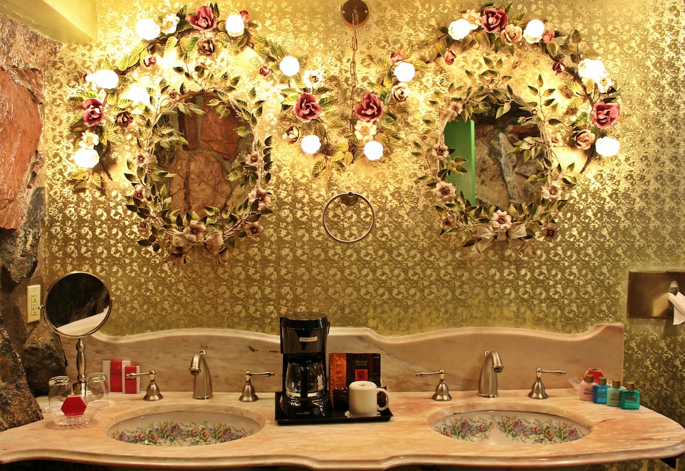 Madonna Inn - photo 302