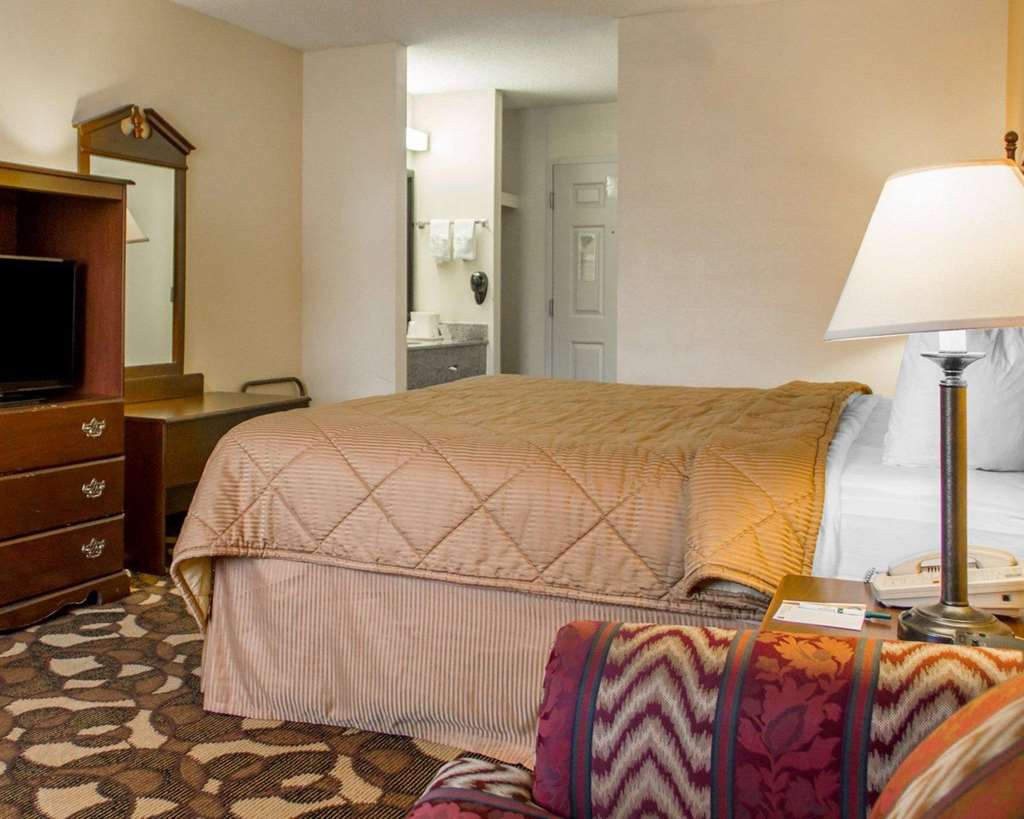 Quality Inn Broken Arrow Tulsa - photo 16