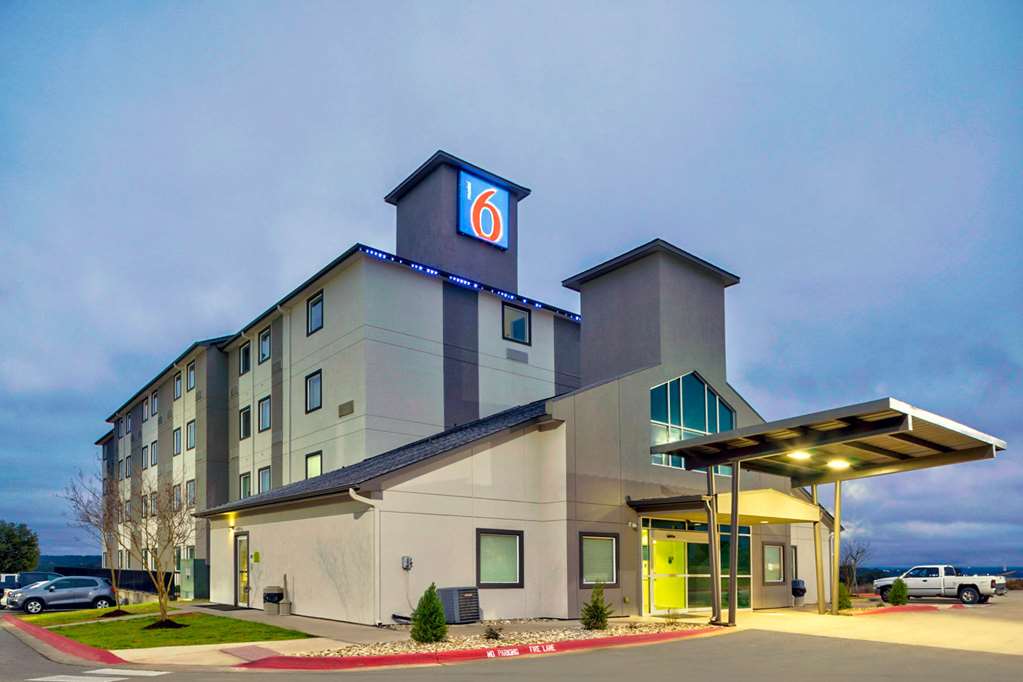 Motel 6 Marble Falls TX - photo 3