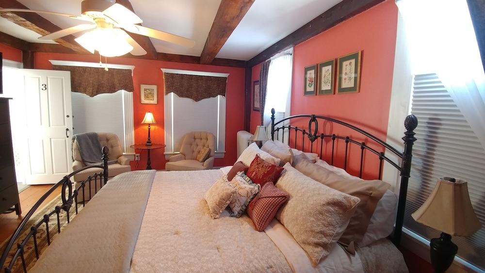 2 River Road Inn & Cottages - photo 36