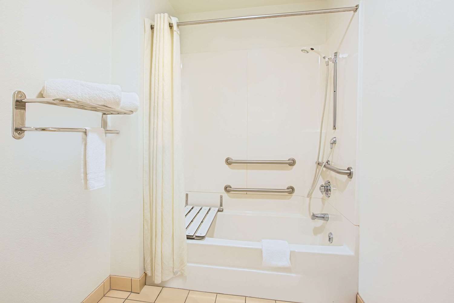 The Orchard Hotel Ukiah Mendocino County - photo 32
